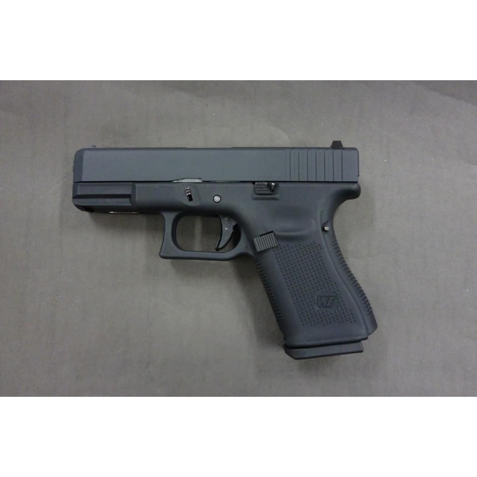 We G19 Gen5 Gbb Pistol Bk G19 We G Series Glock We Pistols Gbbp Guns